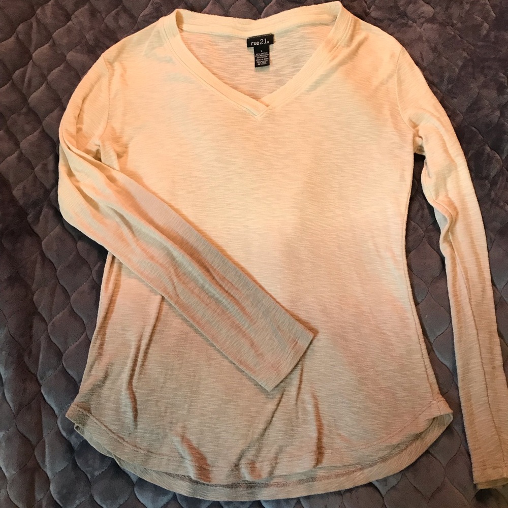 Long sleeve v neck too
